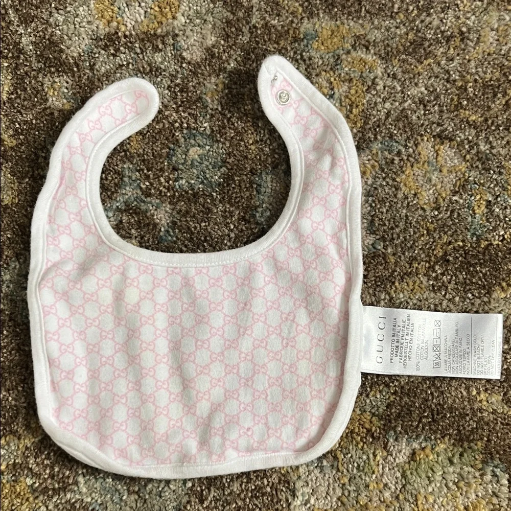 Gucci Pink and White Baby Matching Set